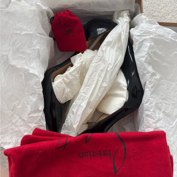 Christian Louboutin Iriza 100mm Heels Patent Leather - Picture 10 of 10